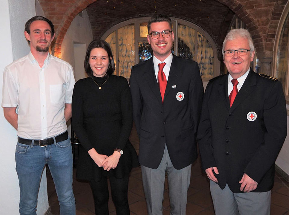Auf dem Bild von links: Daniel Habedank (Leiter UGRD), Lisa Wimmer, Tobias Eschlwech und Rudi Frank (KBL) Foto: Monika Ebnet